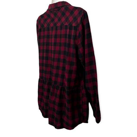 Beach Lunch Lounge Women's Red & Black Plaid Flannel Button Up Shirt Size Small - Picture 10 of 13